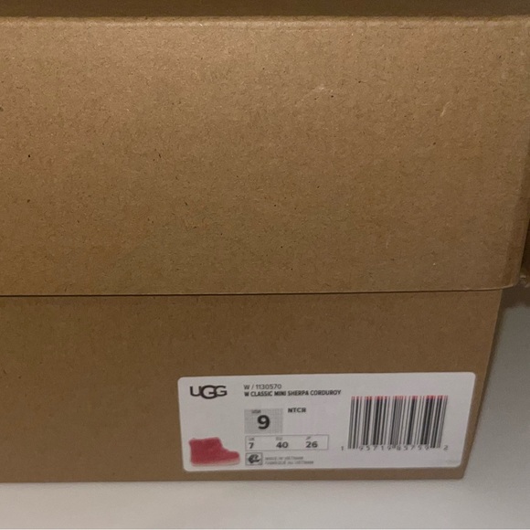 UGG Mini Sherpa Corduroy Platform Boot NIB 9US CHURRO UGGS in NANTUCKET CORAL - Picture 3 of 8